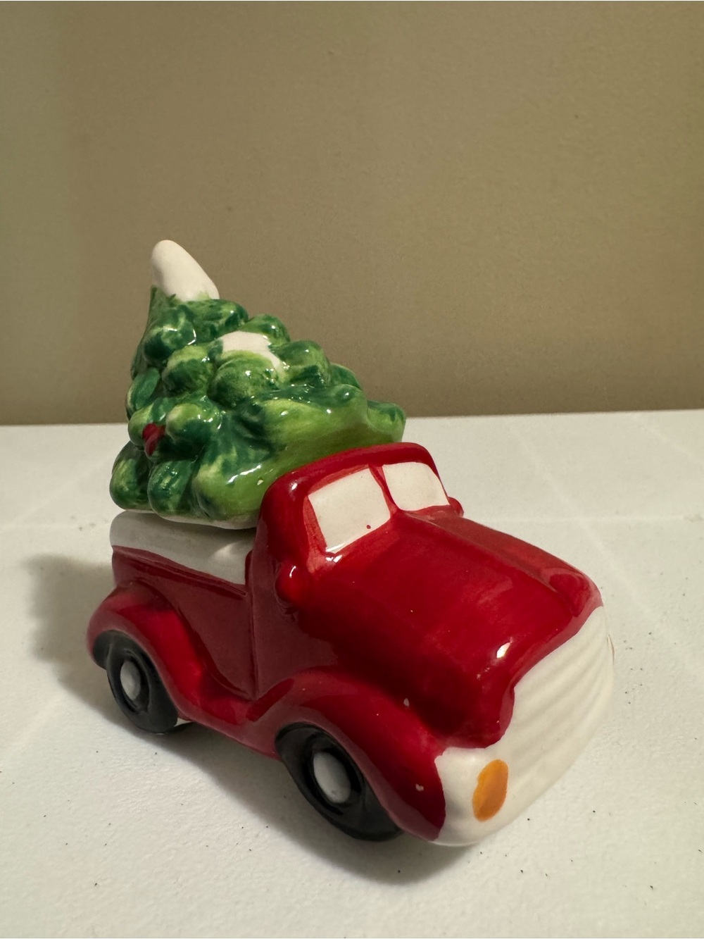 Christmas Salt n’ Pepper Shaker Set